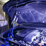 AUTOOL C100 polttoainesuuttimien puhdistin bensiinille adaptereilla