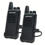 Baofeng Walkie Talkie T20 en uso durante actividades al aire libre