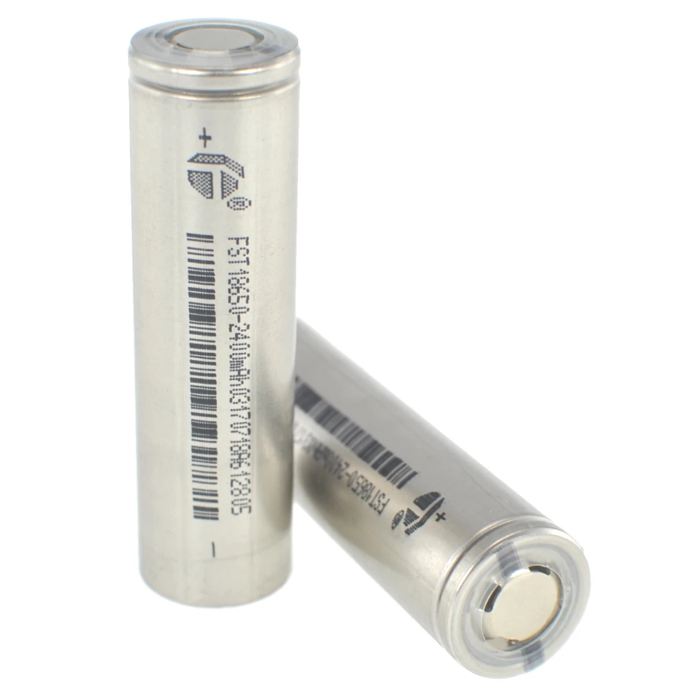 18650-akku 2400mAh 3.7V Li-Ion ladattava satkit