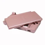 Nintendo DS Lite -kuoriosa, metallinhohtoinen pinkki