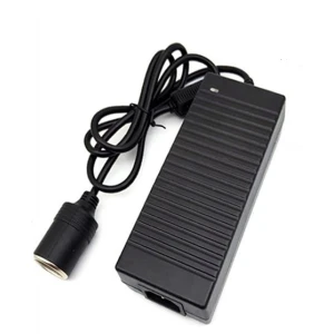 220V–12V 10A muunnin autoon tupakansytytinliitännällä TSX TOOL