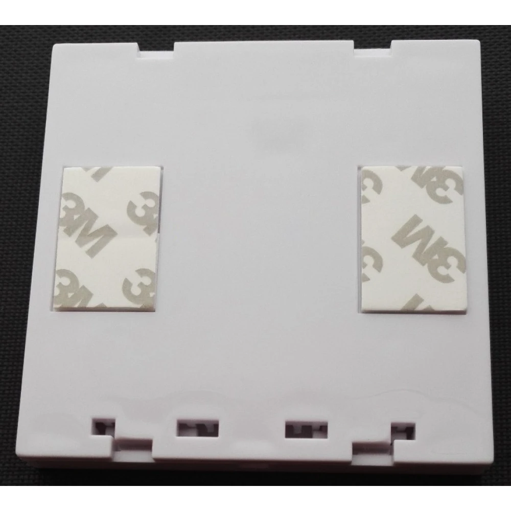 Vista lateral del Interruptor de Control Remoto Inalámbrico 220V SONOFF