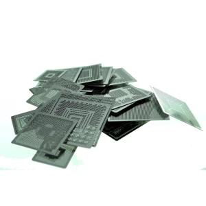 Pack 79 stenciliä kuumasulatukseen BGA-hitsaukseen ja elektroniikkakorjaukseen