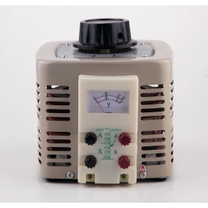 Säädettävä variac-muuntaja 8 A 0-250V (TDGC2-2KVA) laboratorioon ja teollisuuteen