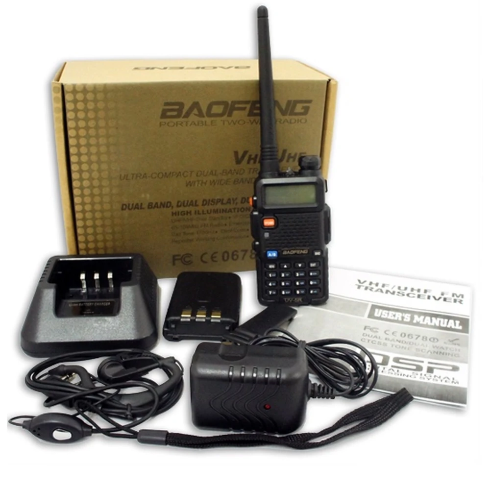 Baofeng UV-5R 8W käsiradio kuulokkeella ja VHF/UHF dual band